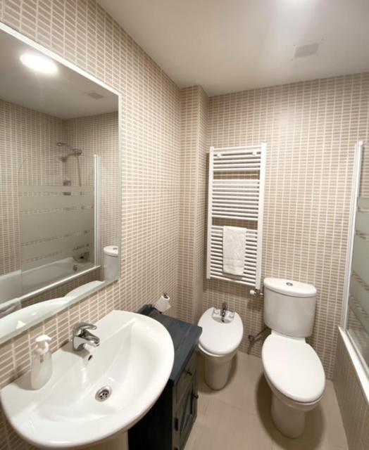 Apartamentos Laurel Логроньо Экстерьер фото